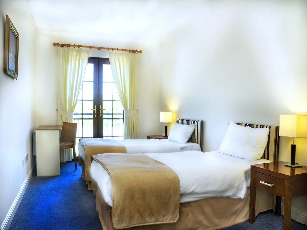 Lough Allen Hotel & Spa Драмшанбо Экстерьер фото
