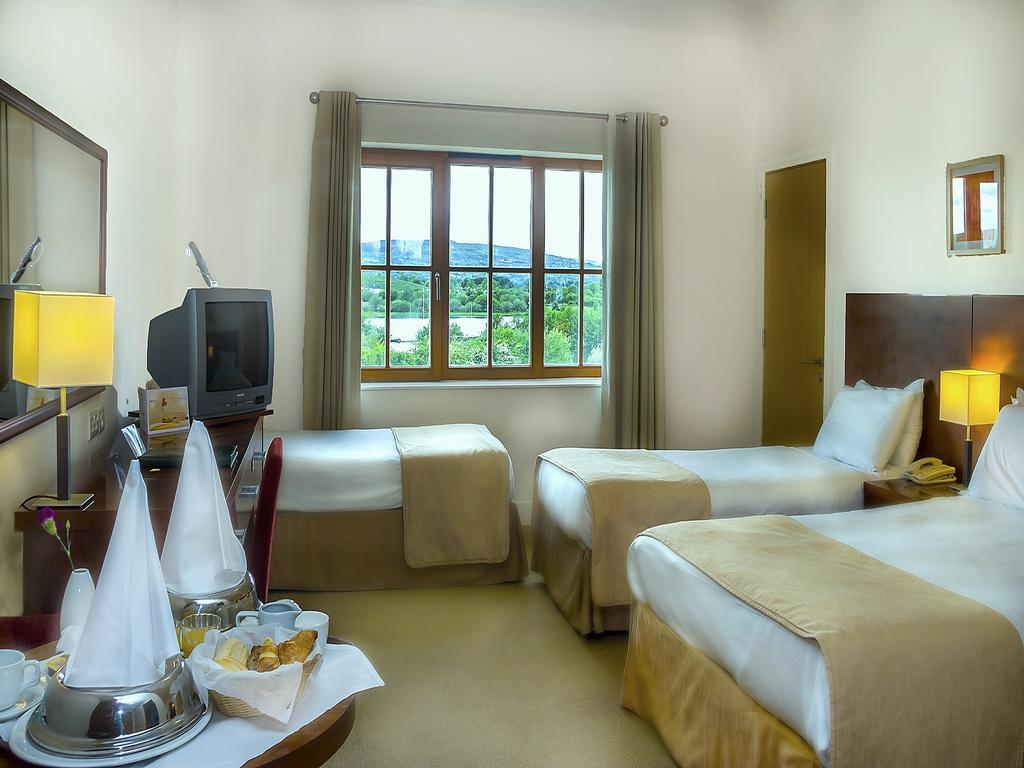 Lough Allen Hotel & Spa Драмшанбо Экстерьер фото